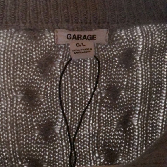 Knitted Quarter Zip Cropped - Picture 2 of 2